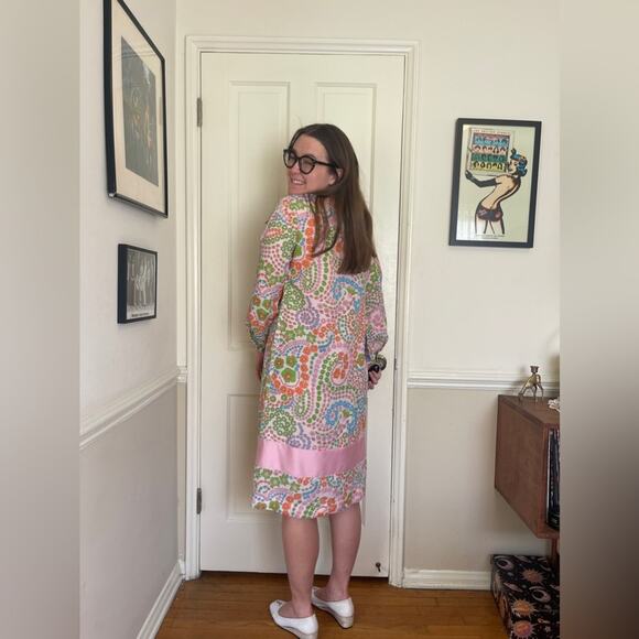 Vintage Dresses & Skirts - 60s Vintage Pink Floral Shirt Dress